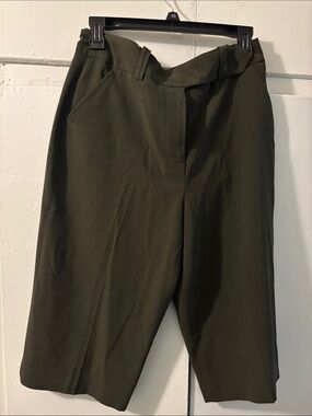 Larry Levine Olive Green Stretch Bermuda Shorts